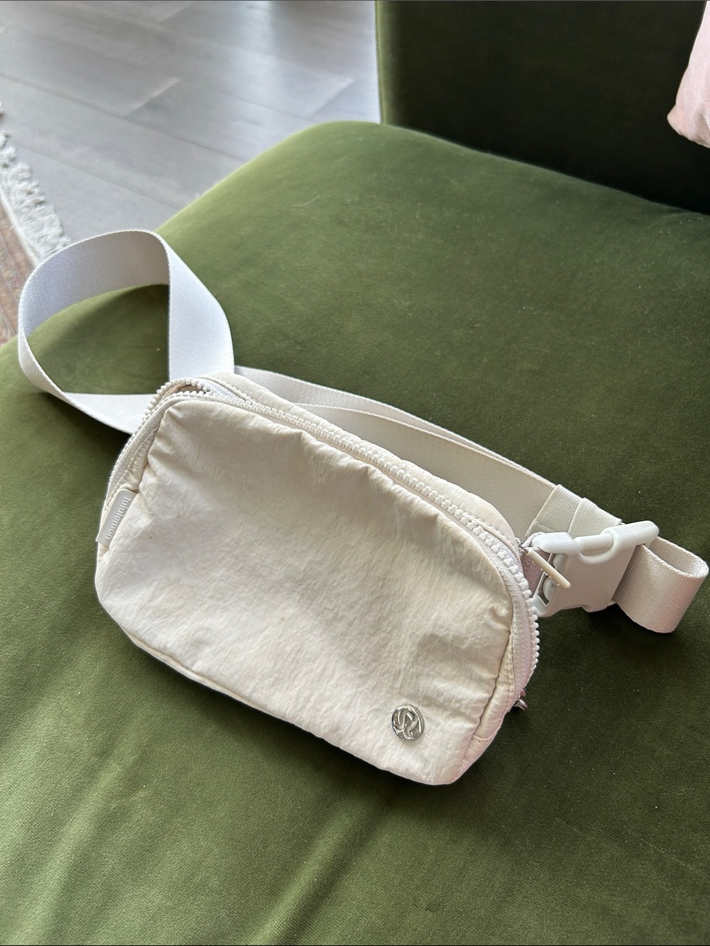 Lululemon Everywhere Belt Bag